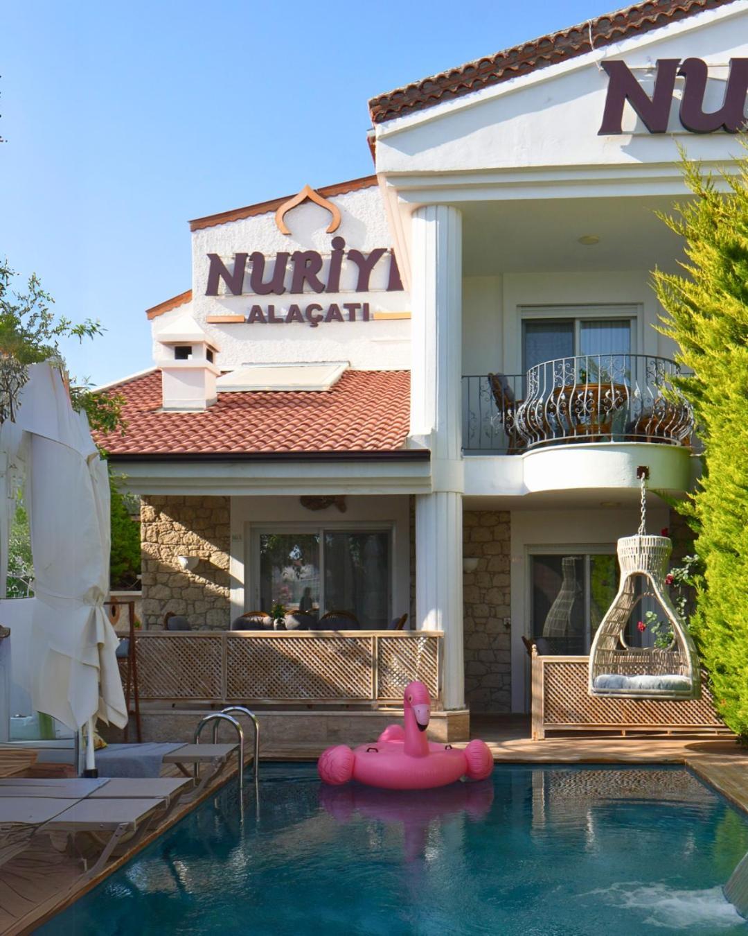 Nuriye Alaçatı Luaran gambar